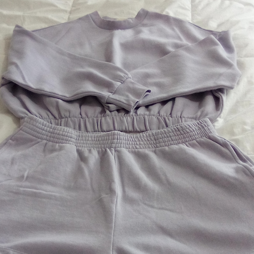 Levi's Purple Sweatshirt and Shorts set